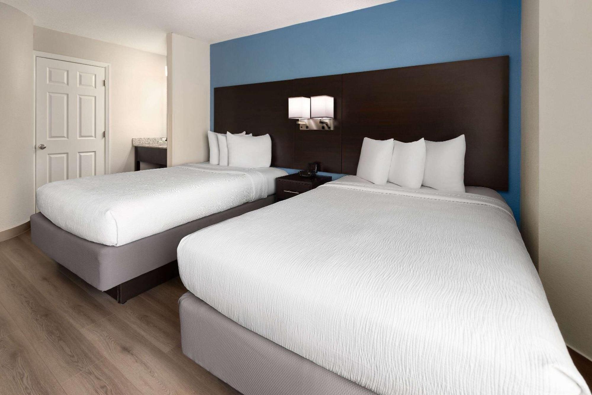 Baymont By Wyndham Newark At University Of Delaware Exterior photo